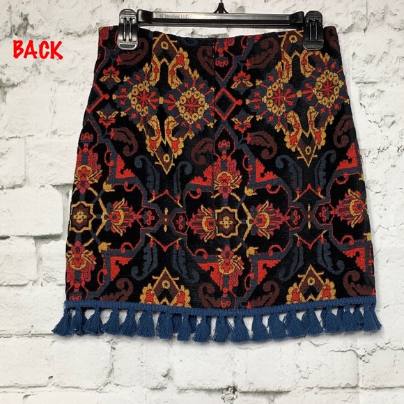 Zara Jacquard Skirt with Pompoms - Picture 5 of 7